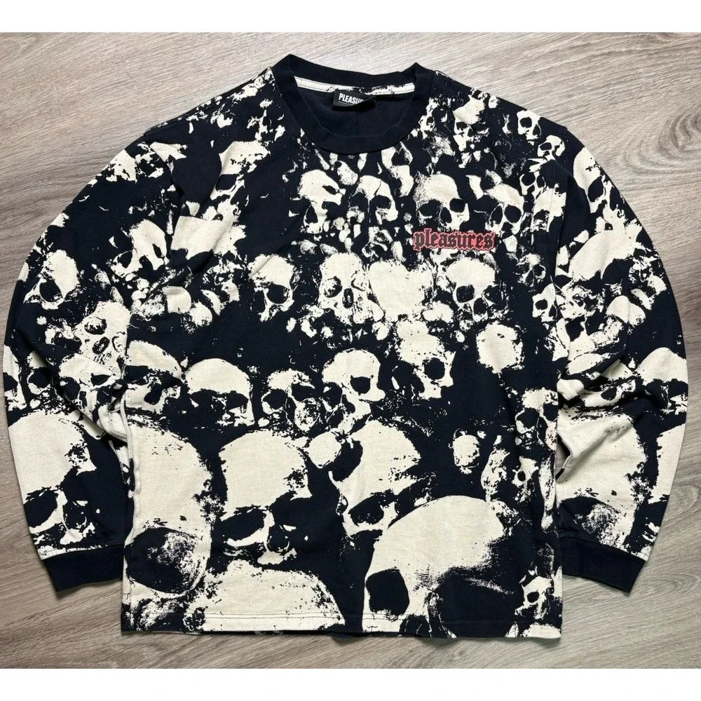PLEASURES Despair Skull Graphic Print Crewneck Shirt Mens L Pullover Black Punk - Picture 3 of 11